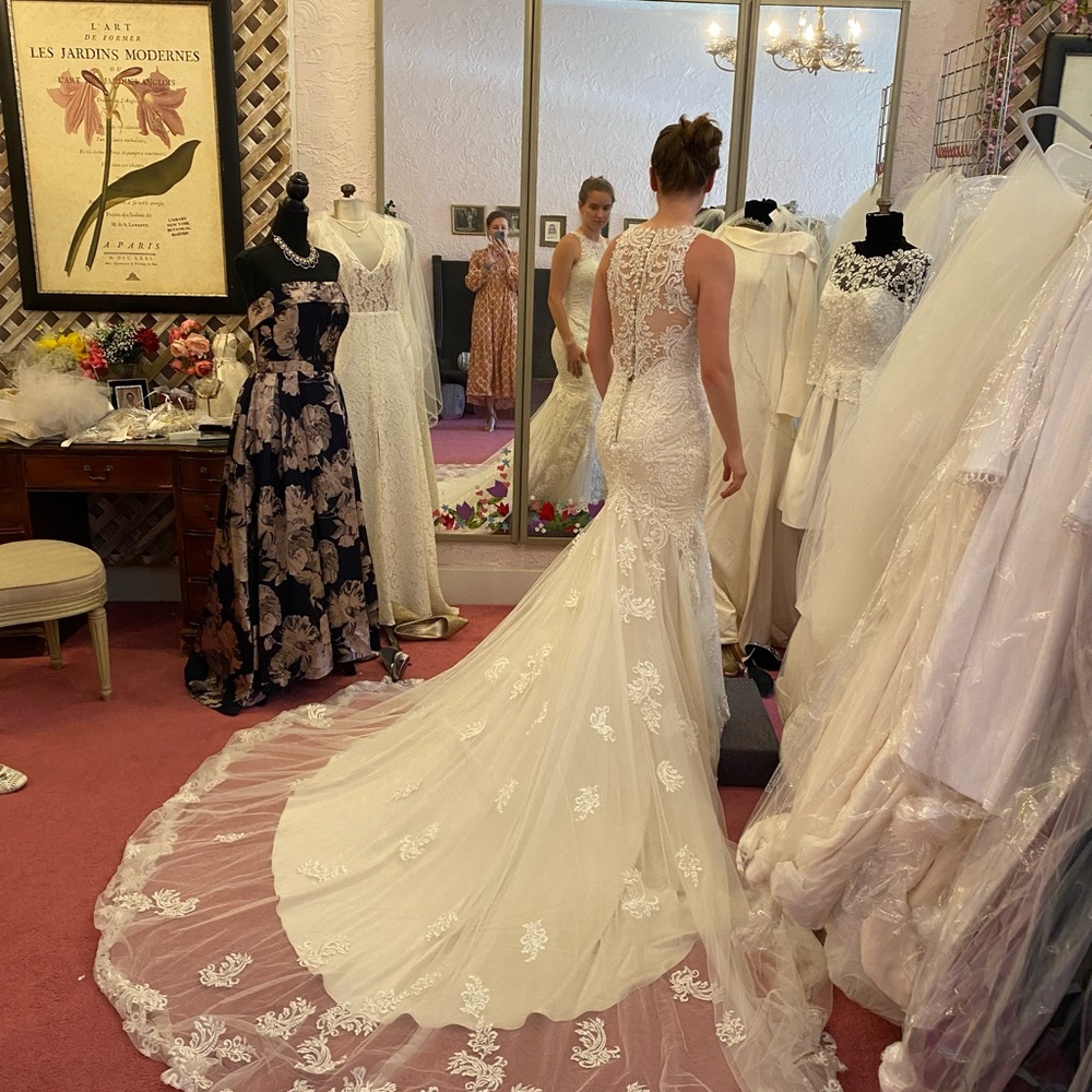 Essence of Australia Wedding Dress